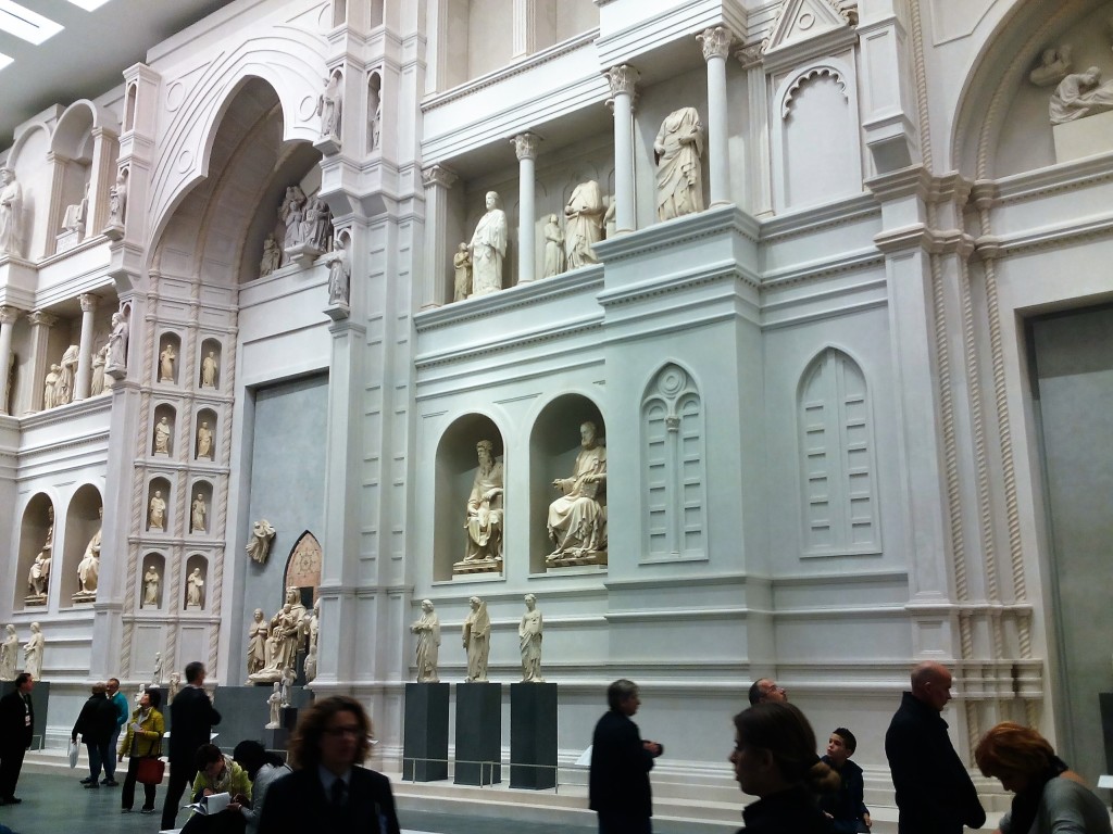 Nel Museo Diocesano si ammira una ricostruzione in scala 1:1 della facciata di S. Maria del Fiore, come doveva essere all'epoca di Arnolfo di Cambio.