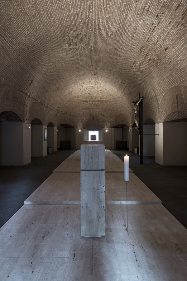 La custodia eucaristica nella prospettiva interna. (foto Stéphane Giraudeau)