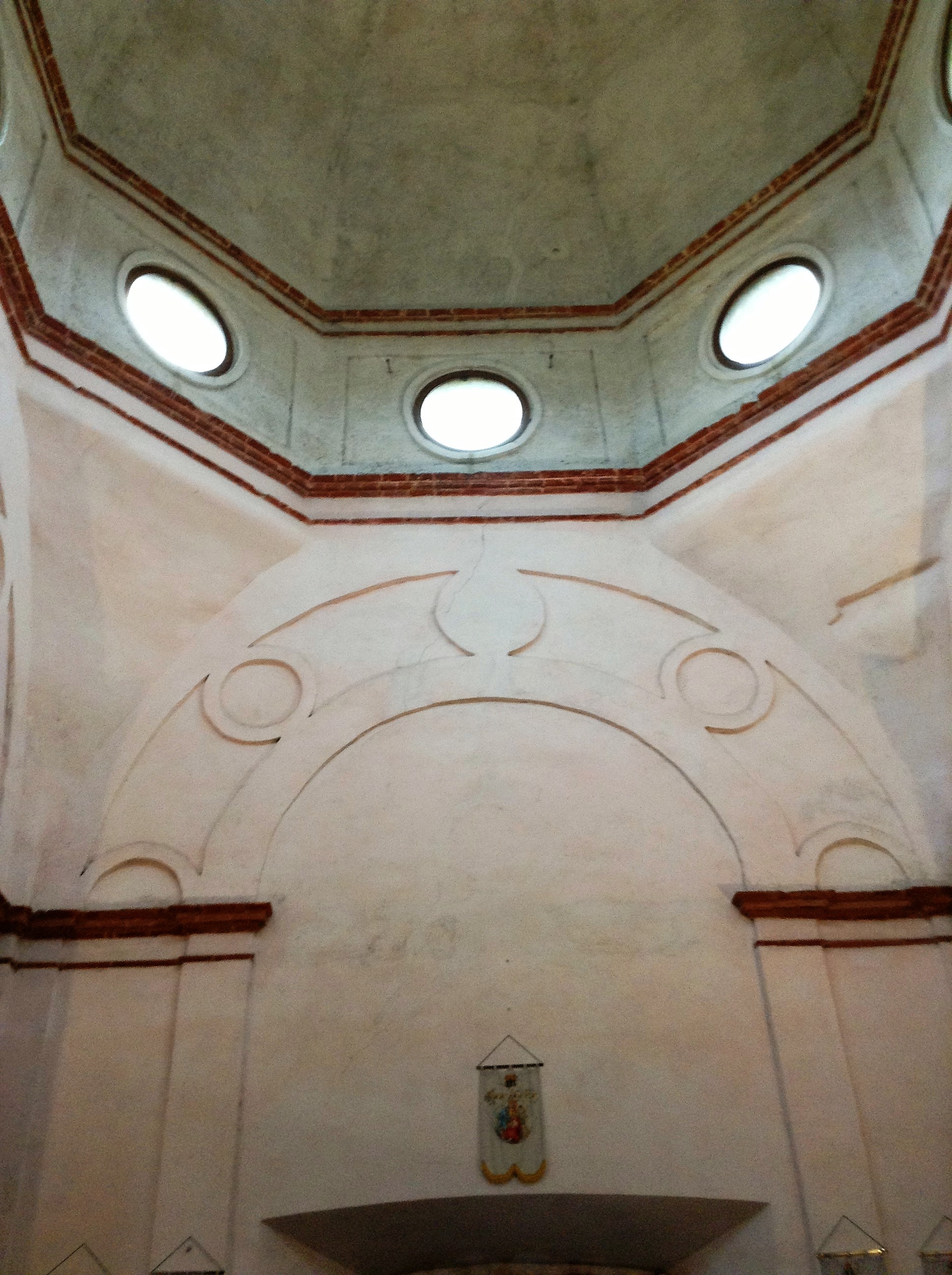 S. Biagio in Rosate, particolare interno del tiburio.